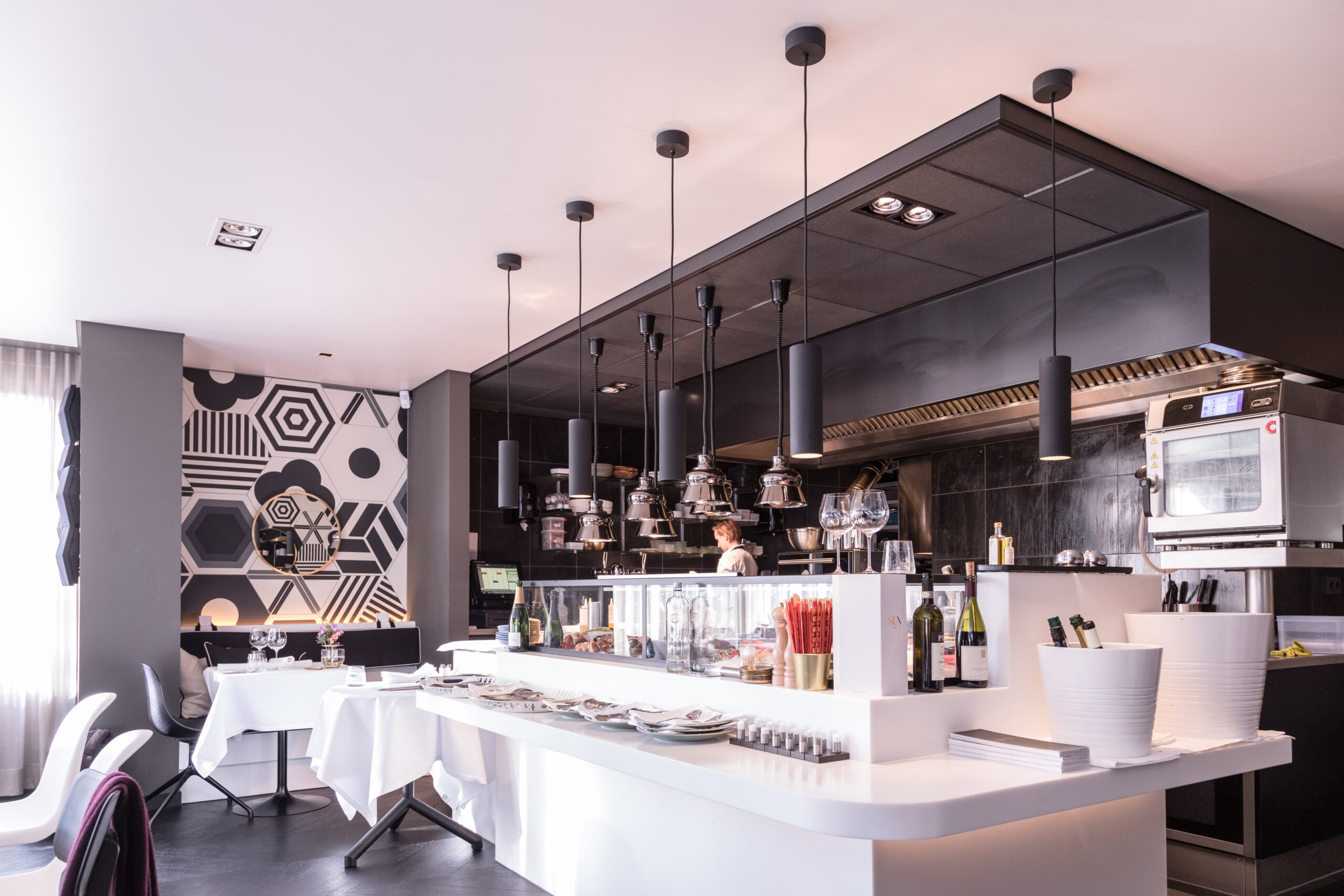 Restaurant Zuid by Adrian Zarzo